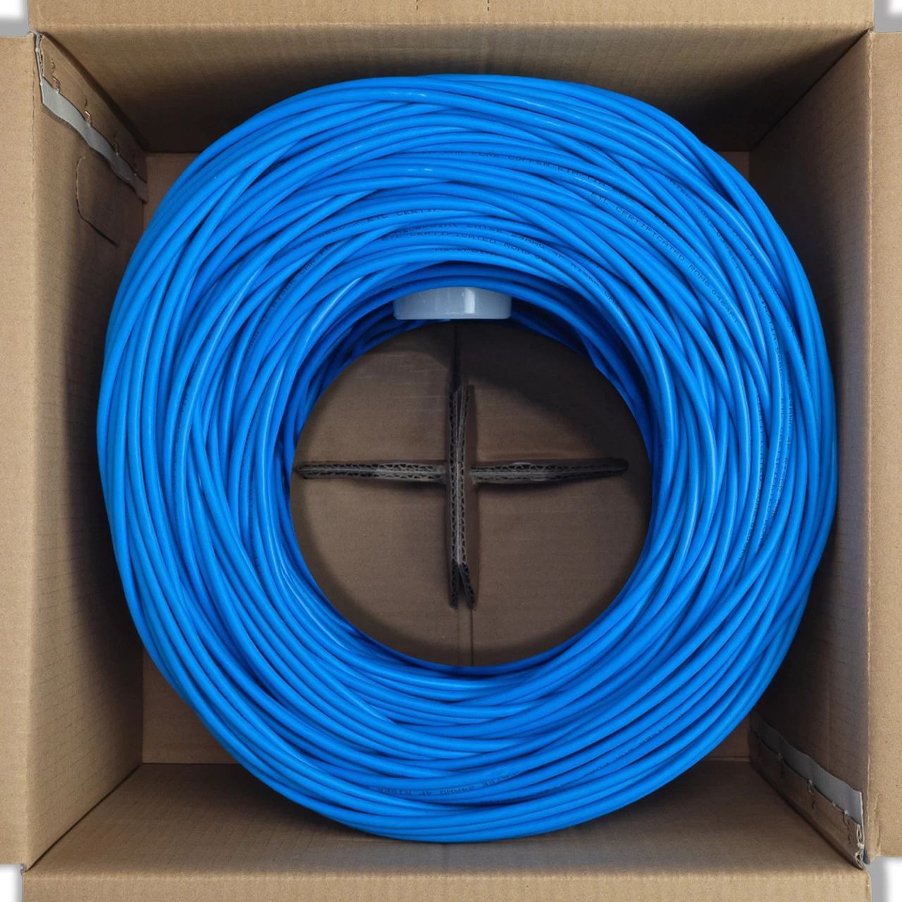 NavePoint CAT5e Bulk Network Cable Ethernet UTP CCA - 500 Ft Blue 5 NavePoint CAT5e Bulk Network Cable Ethernet UTP CCA - 500 Ft Blue - Image 3