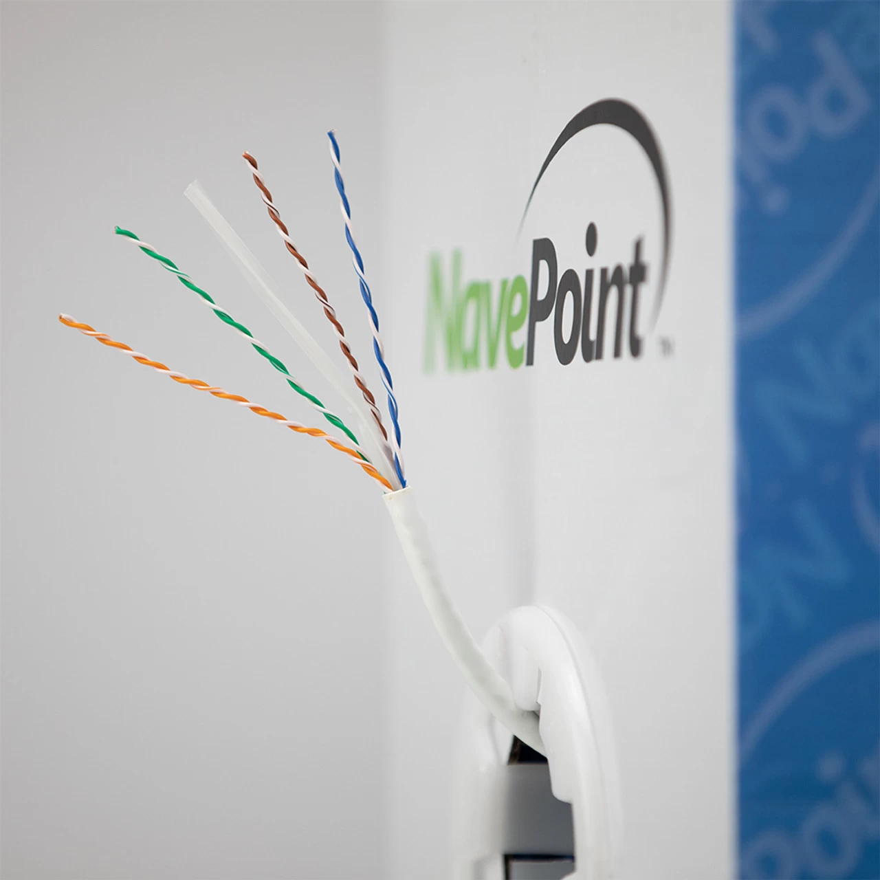 NavePoint CAT6 Bulk Network Cable Ethernet UTP Plenum Jacket - 1000 Ft White 6 NavePoint CAT6 Bulk Network Cable Ethernet UTP Plenum Jacket - 1000 Ft White - Image 4