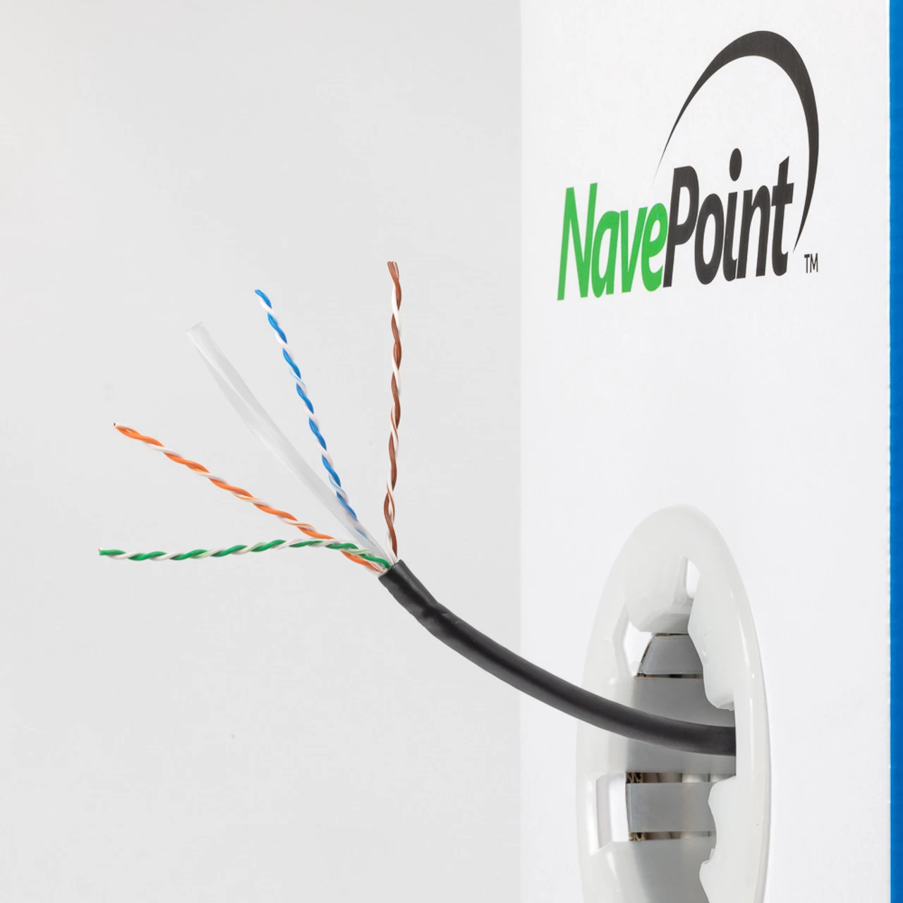 NavePoint CAT6 Bulk Network CCA Cable Ethernet UTP Plenum Jacket - 1000 Ft Black 6 NavePoint CAT6 Bulk Network CCA Cable Ethernet UTP Plenum Jacket - 1000 Ft Black - Image 4